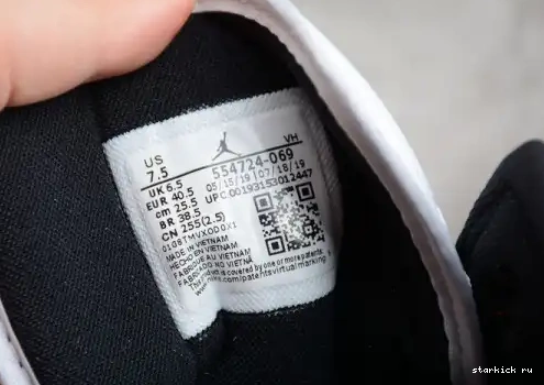 Jordan Chicago Mid 554724-069 1 Toe Air 554724-069 0630